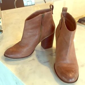 Lance Block Heel Bootie 10 1/2